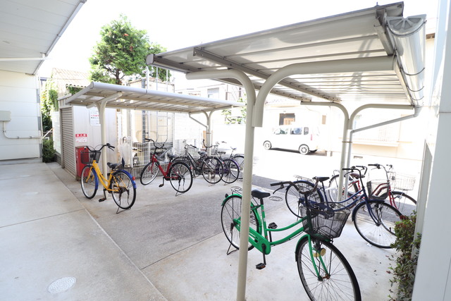 その他共有部分　屋根付き駐輪場