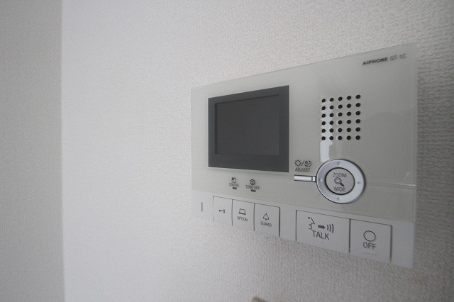 セキュリティ　同物件別号室のものです。