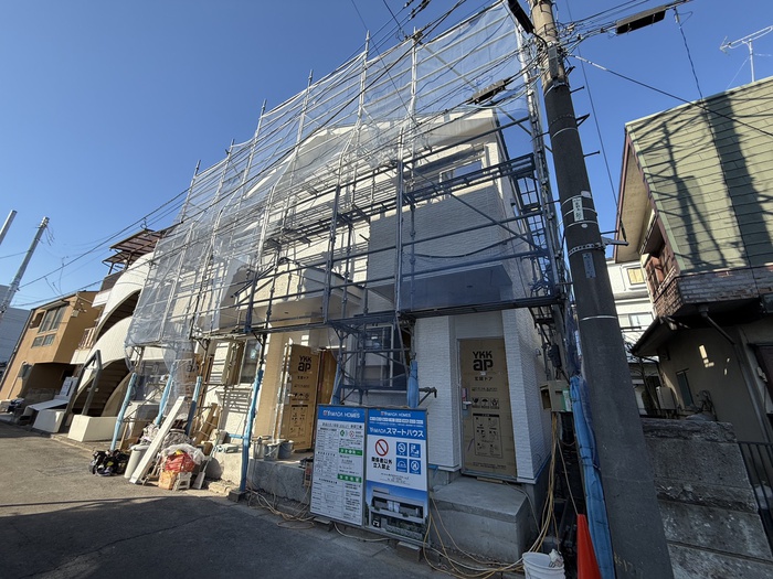建物外観　建築中