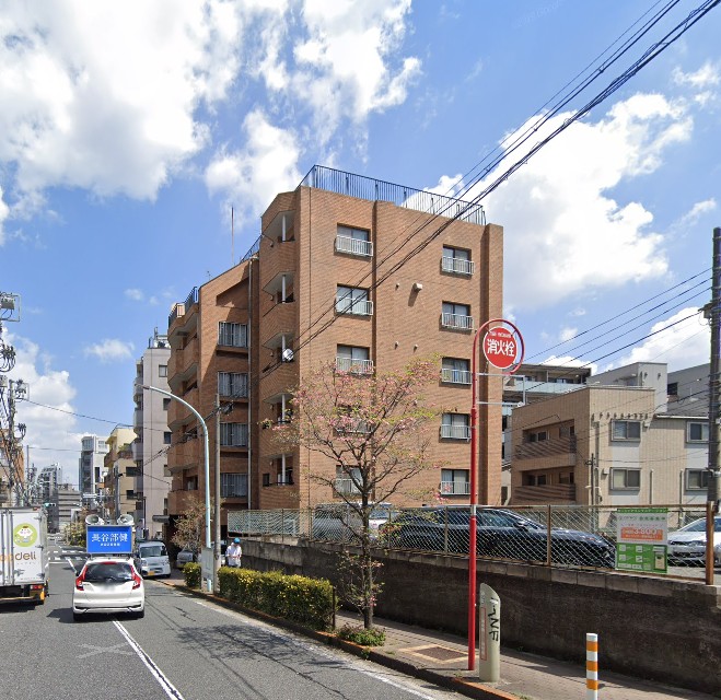 東京メトロ日比谷線 広尾駅 徒歩10分 築42年