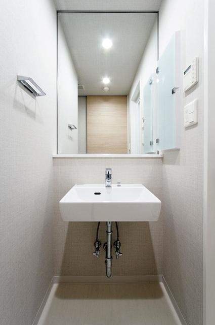 洗面設備　※写真は同タイプ住戸です。