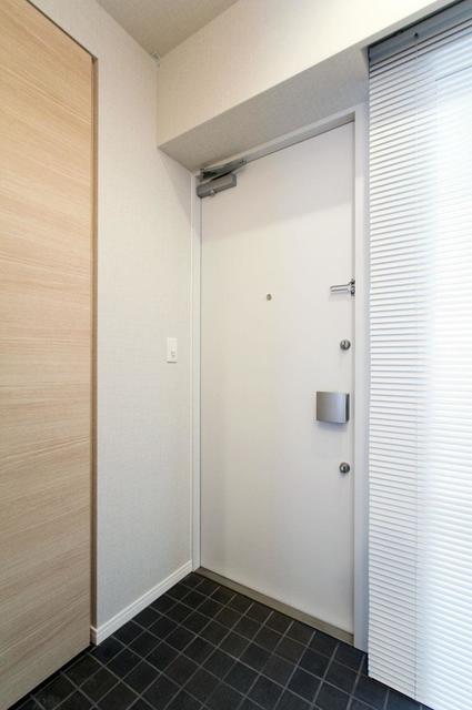 玄関　※写真は同タイプ住戸です。