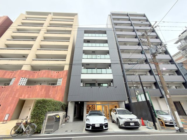 建物外観　Refino