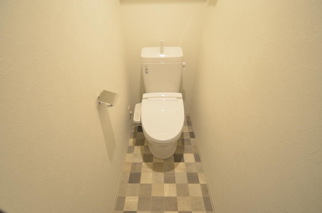 トイレ　シャワー付トイレ