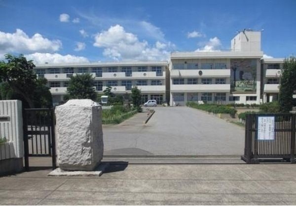 小学校　八街市立実住小学校（小学校）まで950m