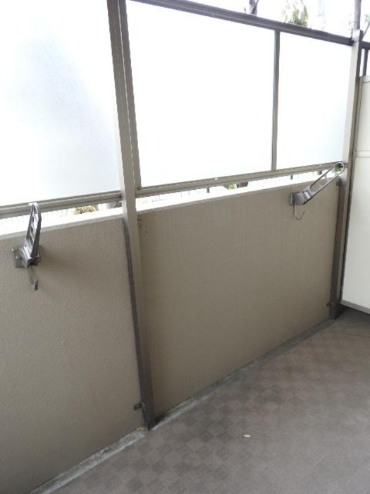 バルコニー　お洗濯にも便利なバルコニー付き