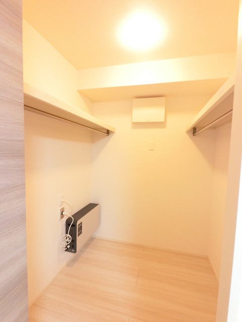 収納　ウォークインクローゼットです