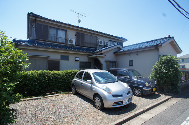建物外観　閑静な住宅地でゆったりライフスタイルを満喫してください♪