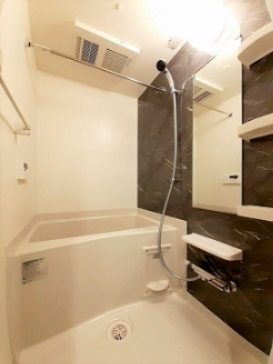 バス・シャワールーム　風呂