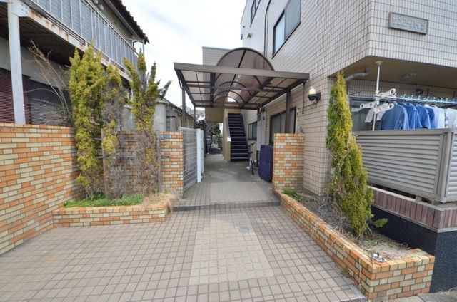 エントランス　エントランス