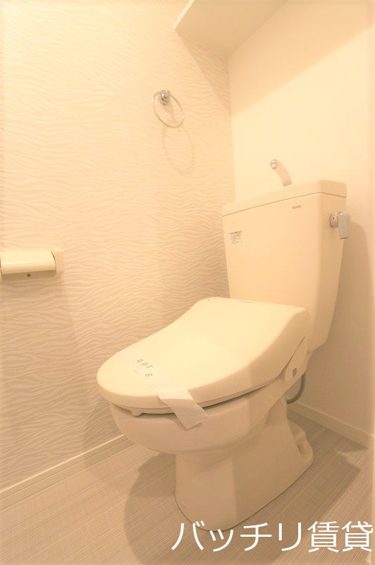 トイレ　同型タイプの為、現状を優先いたします