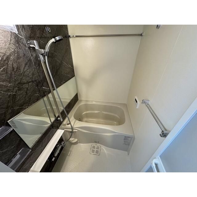 バス・シャワールーム　※別部屋参考写真