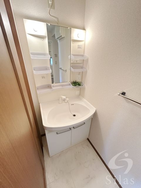 洗面設備　同仕様