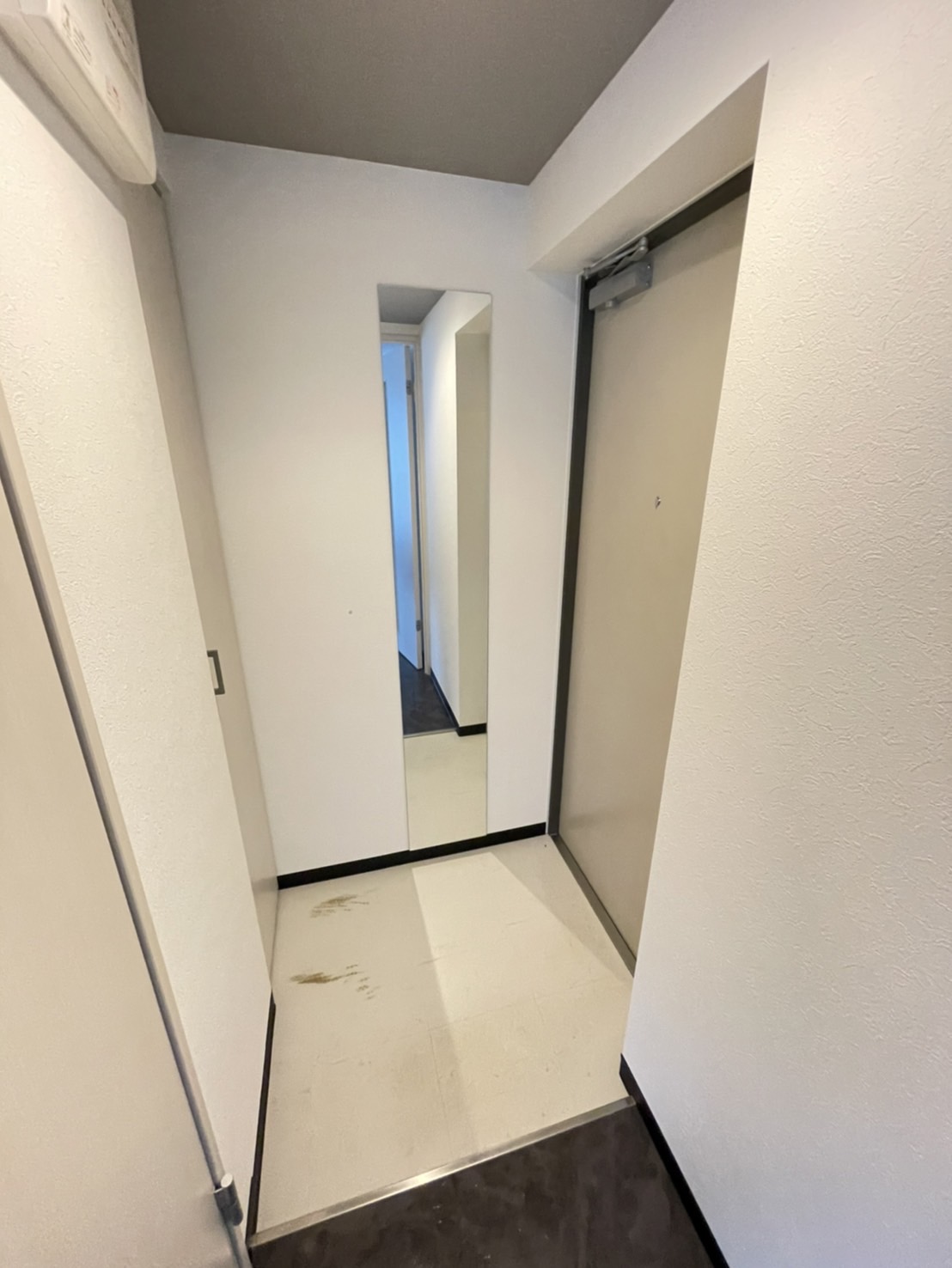 玄関　※反転タイプ