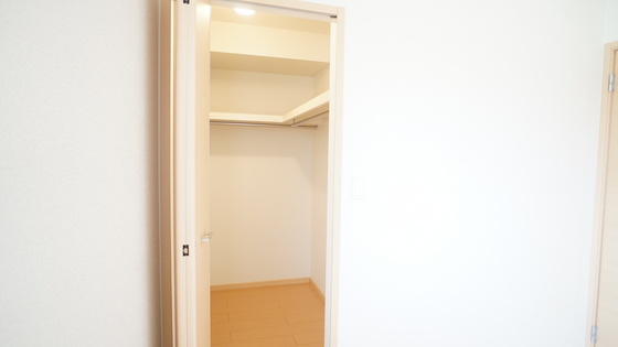 収納　ウォークインクローゼット