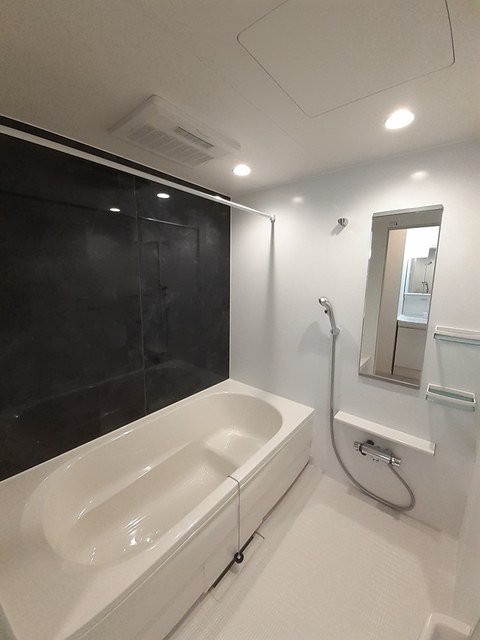 バス・シャワールーム　バス