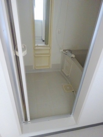 バス・シャワールーム　※別号室の写真です。