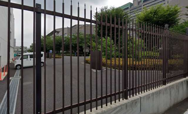 ドラックストア　くすりの福太郎　防衛省店（ドラッグストア）まで459m