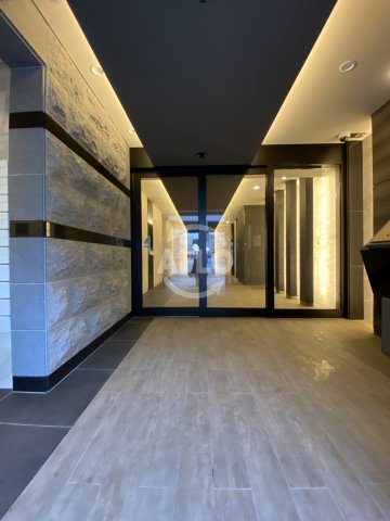 エントランス　プレサンスOSAKA DOMECITYクロスティ（プレサンス