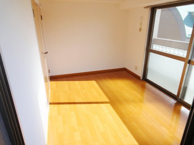 その他　同物件別号室の写真です。