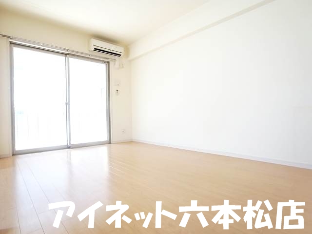 その他　家具の配置がしやすいお部屋です。