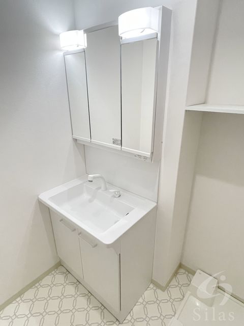 洗面設備　同仕様