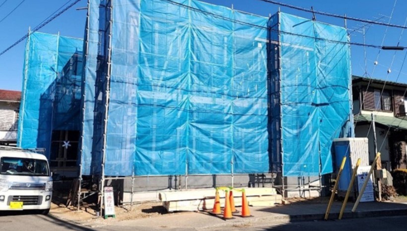 建物外観　建築中