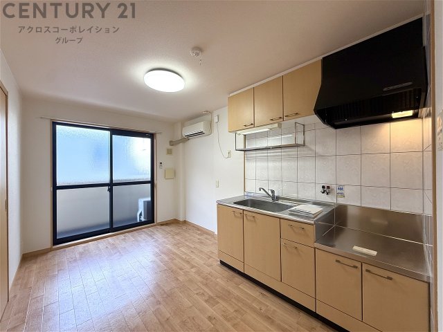 居室・リビング　エアコン付き☆