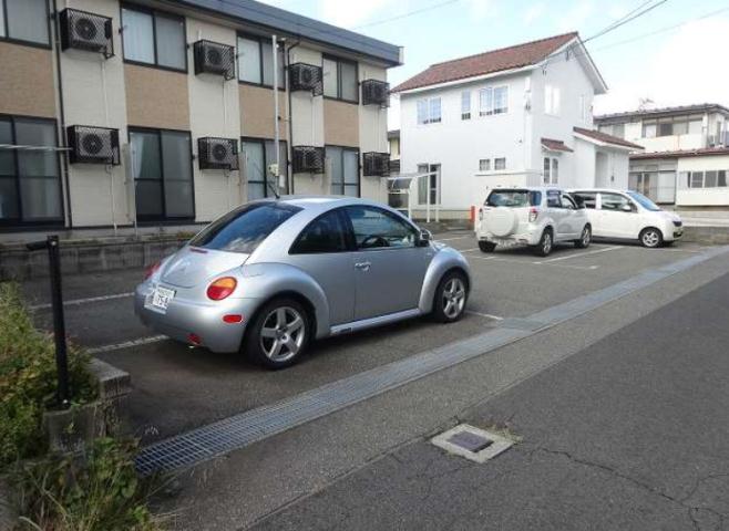 駐車場　駐車場