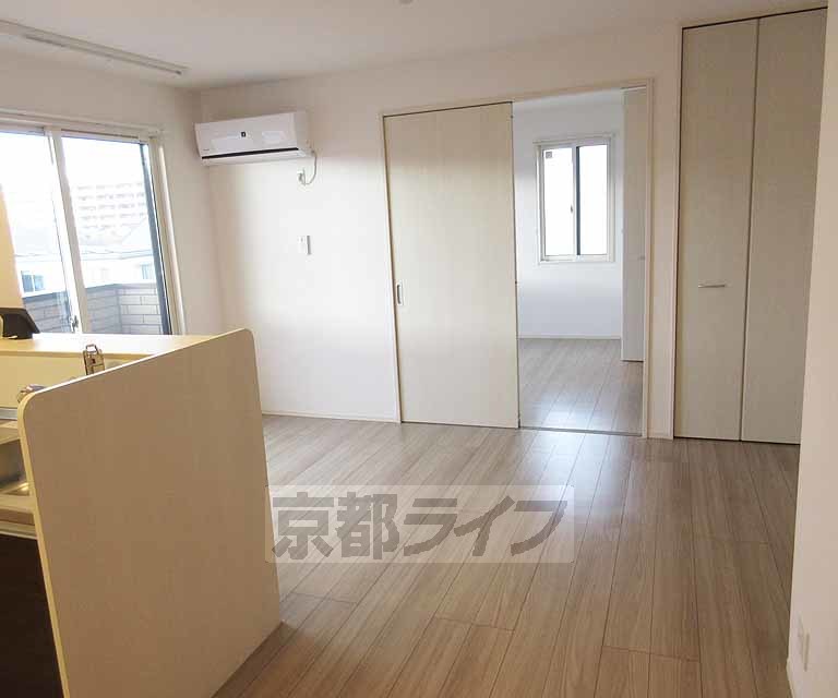 居室・リビング　開放的なお部屋です！