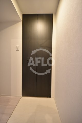 玄関　S-RESIDENCE西長堀　玄関