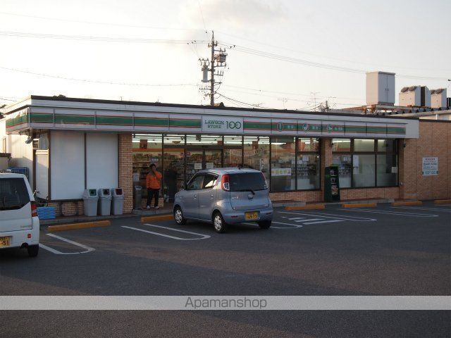 コンビニ　ローソンストア１００東海加木屋店（コンビニ）まで675m