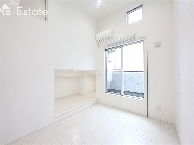 居室・リビング　内装