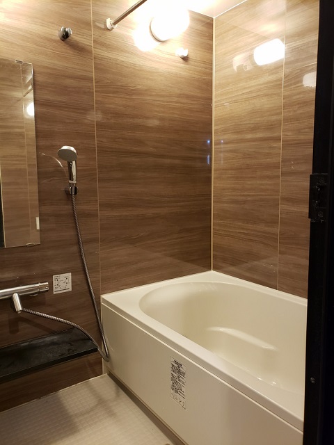 バス・シャワールーム