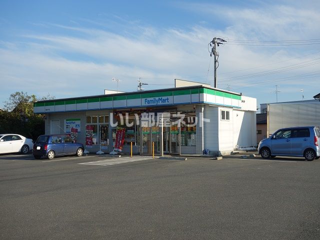 コンビニ　ファミリーマート築館木戸店（コンビニ）まで276m