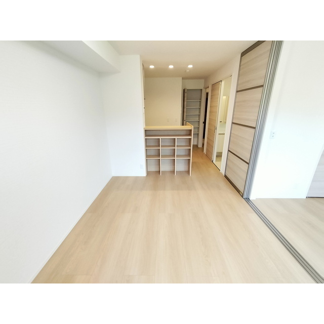 居室・リビング　※同間取のイメージ写真になります。