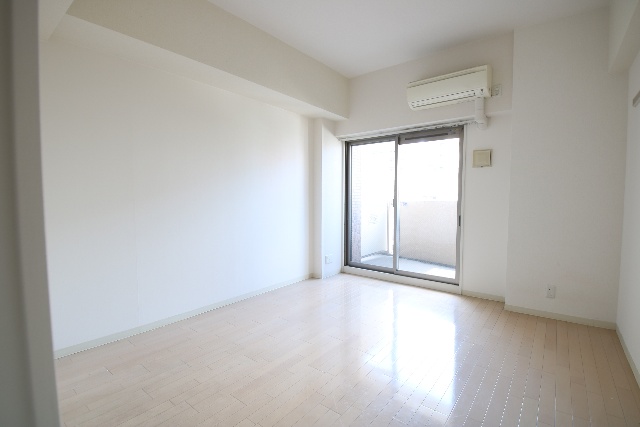 居室・リビング　※別室の参考写真の為、現況優先です。