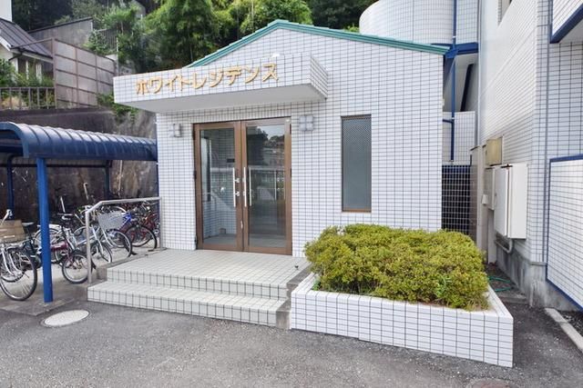 エントランス　★重量感のあるエントランスです★