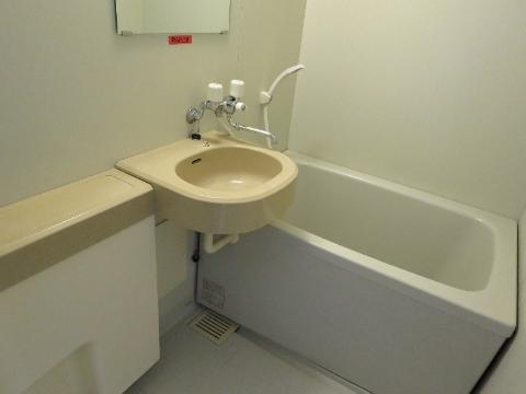 バス・シャワールーム　バス