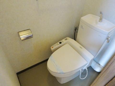 トイレ　シャワー付トイレ