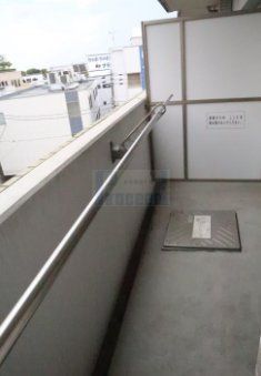 バルコニー　うれしいバルコニー付き！