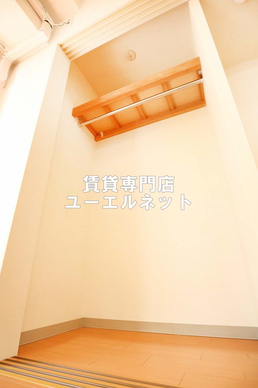 収納　クローゼット付きでお部屋もスッキリ♪