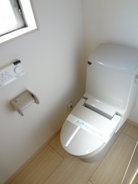 トイレ　人気のバストイレ別タイプになります