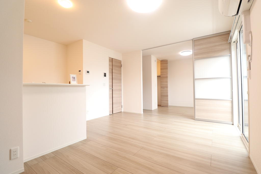 居室・リビング　明るいリビングです！