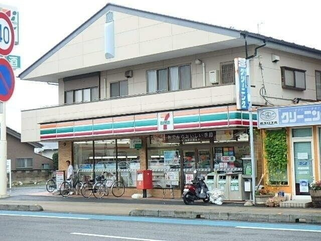 コンビニ　セブンイレブン蓮田末広2丁目店（コンビニ）まで1048m