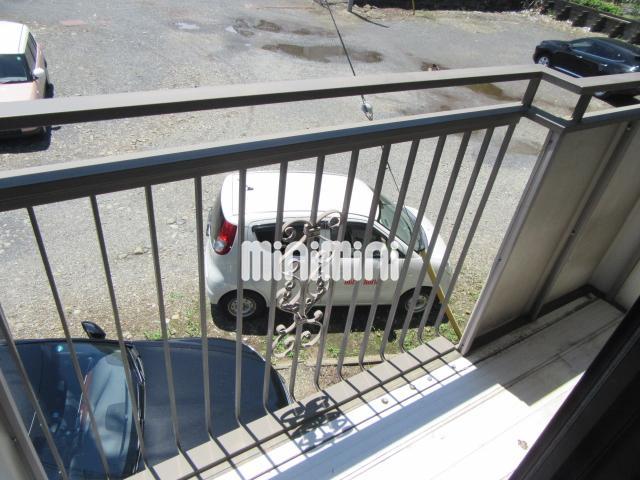 バルコニー　明るいベランダ