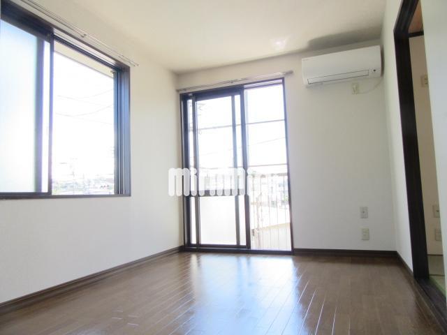 居室・リビング　明るい居室