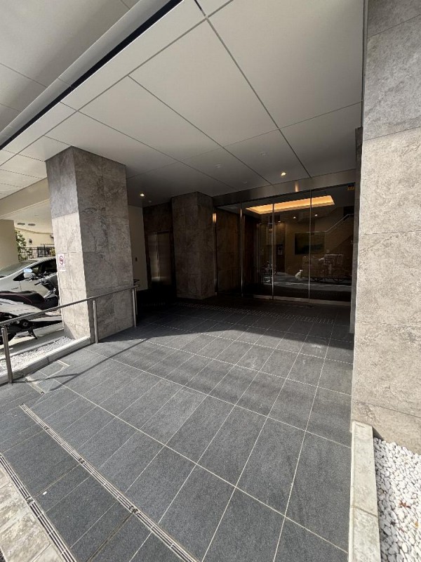 エントランス　エントランス