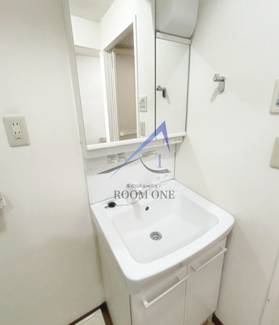 洗面設備　洗面台です。