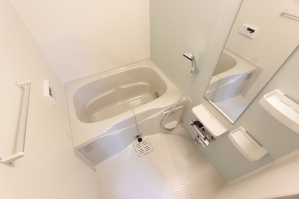 バス・シャワールーム　浴室